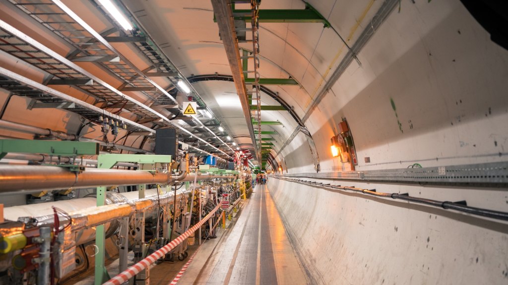 Gran Colisionador de Hadrones, en el CERN. Foto de Erwan Martin on Unsplash.