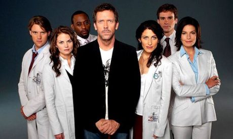 Doctores de ‘Grey’s Anatomy’, ‘Scrubs’ y ‘Dr. House’ envían mensaje por COVID-19 