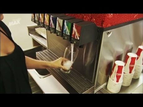 Adiós al ‘refill’, McDonald’s restringe su fuente de sodas por la pandemia 