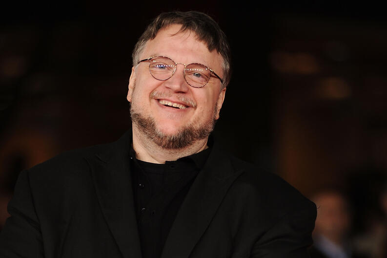 del toro contra extinción fidecine