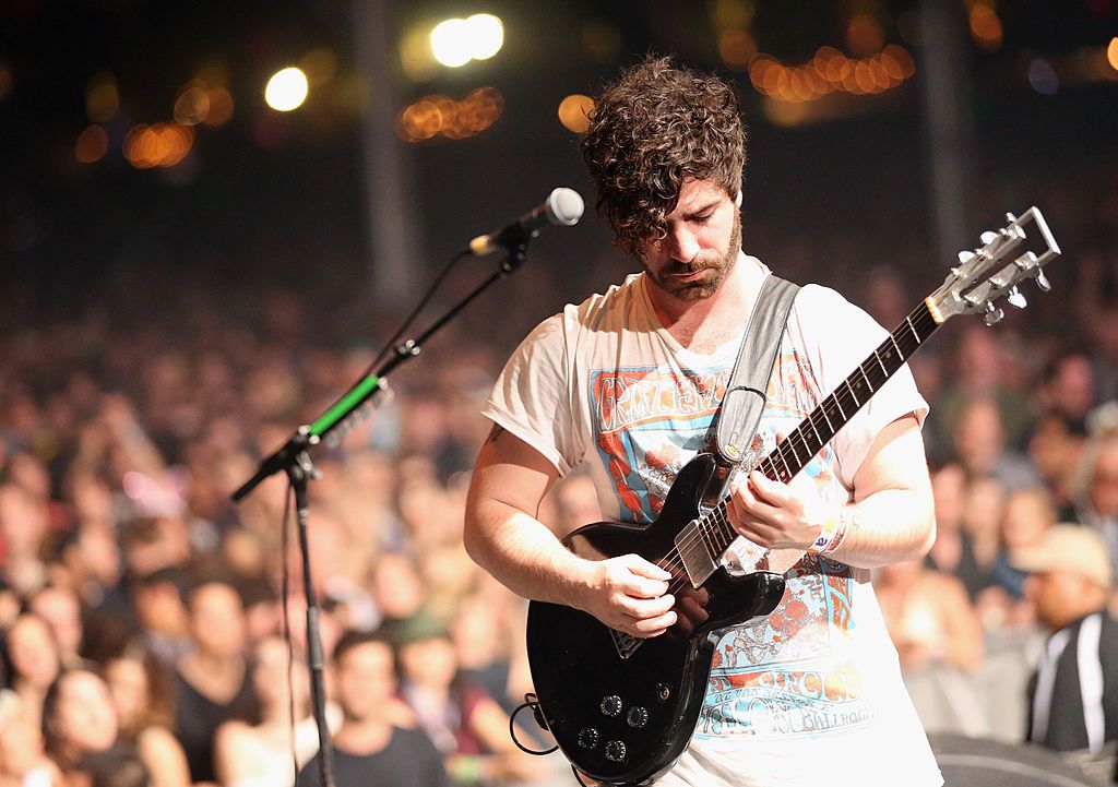 Foals lanza un álbum con remixes de sus canciones hechos por otros artistas