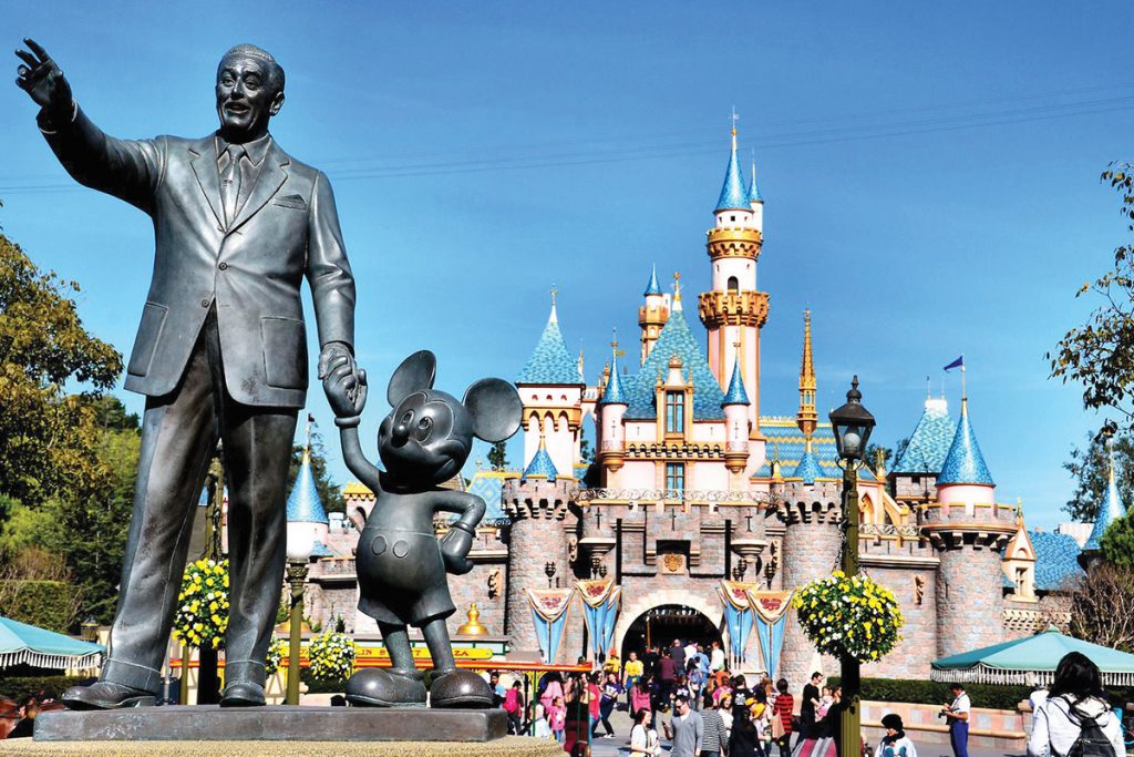 reapertura Disneyland