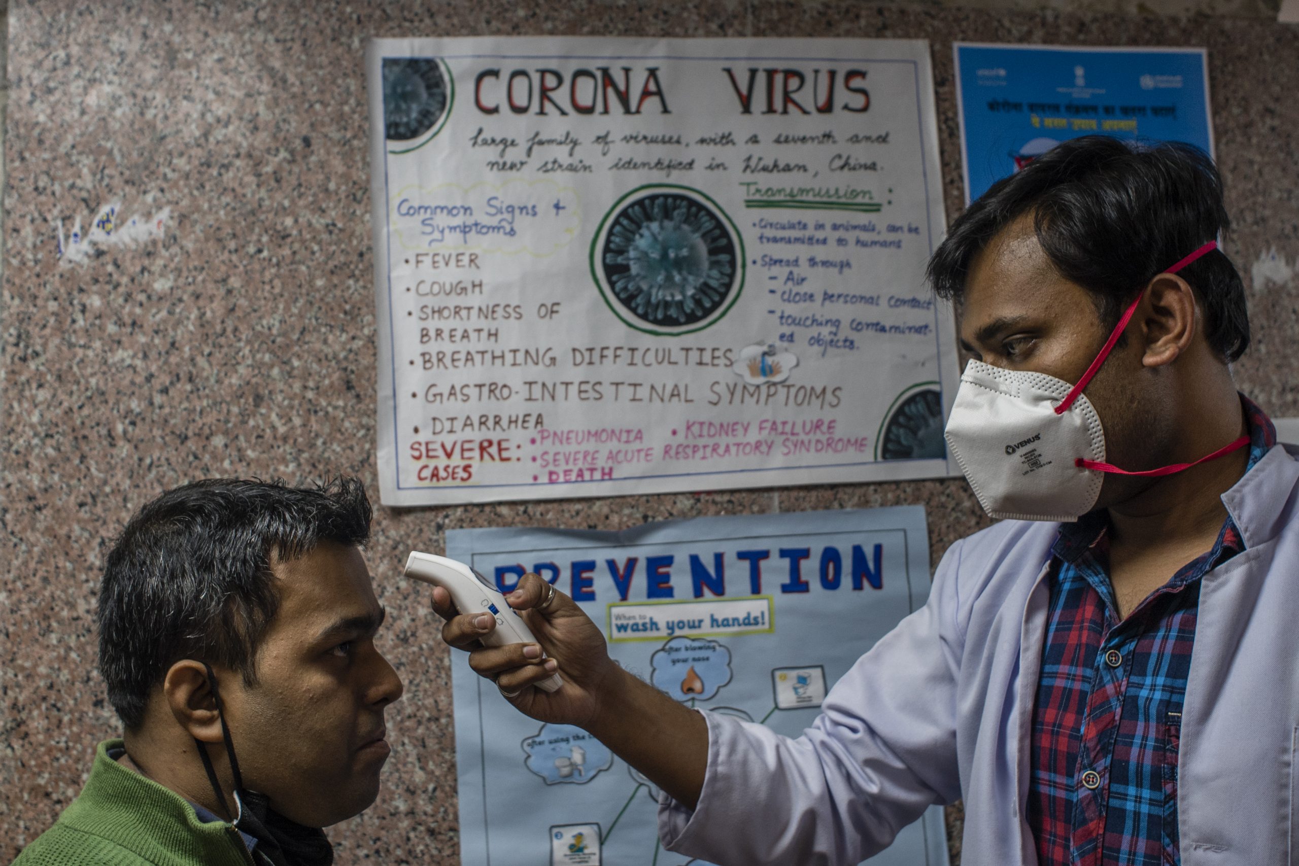 Y ni así entienden: Novio muere de coronavirus en la India tras organizar una boda masiva