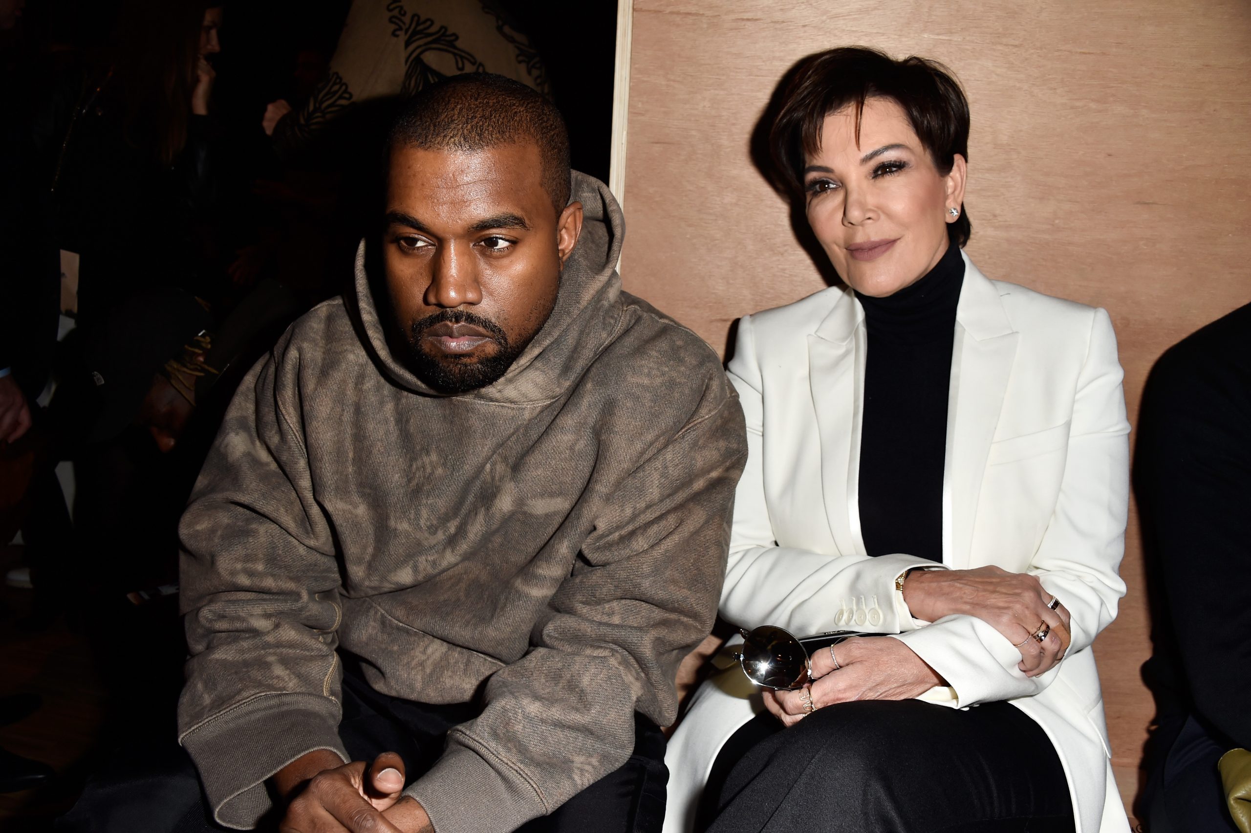 Kanye West acusa a Kim Kardashian y Kris Jenner por querer encerrarlo en una clínica