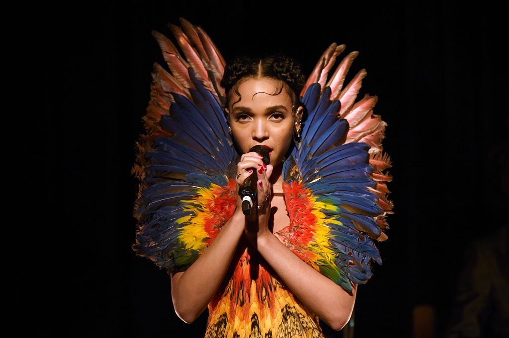 FKA twigs comparte un poderoso cortometraje 'We Are The Womxn'