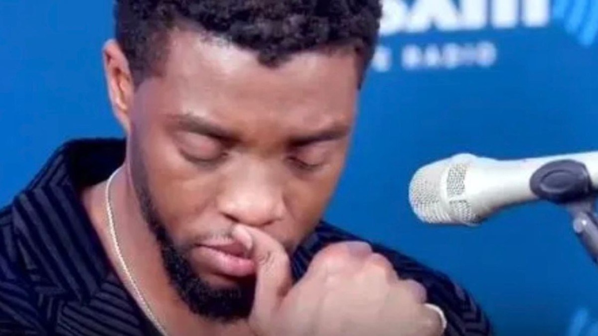 Resurge video donde Chadwick Boseman rompe en llanto al recordar a dos fans con cáncer terminal