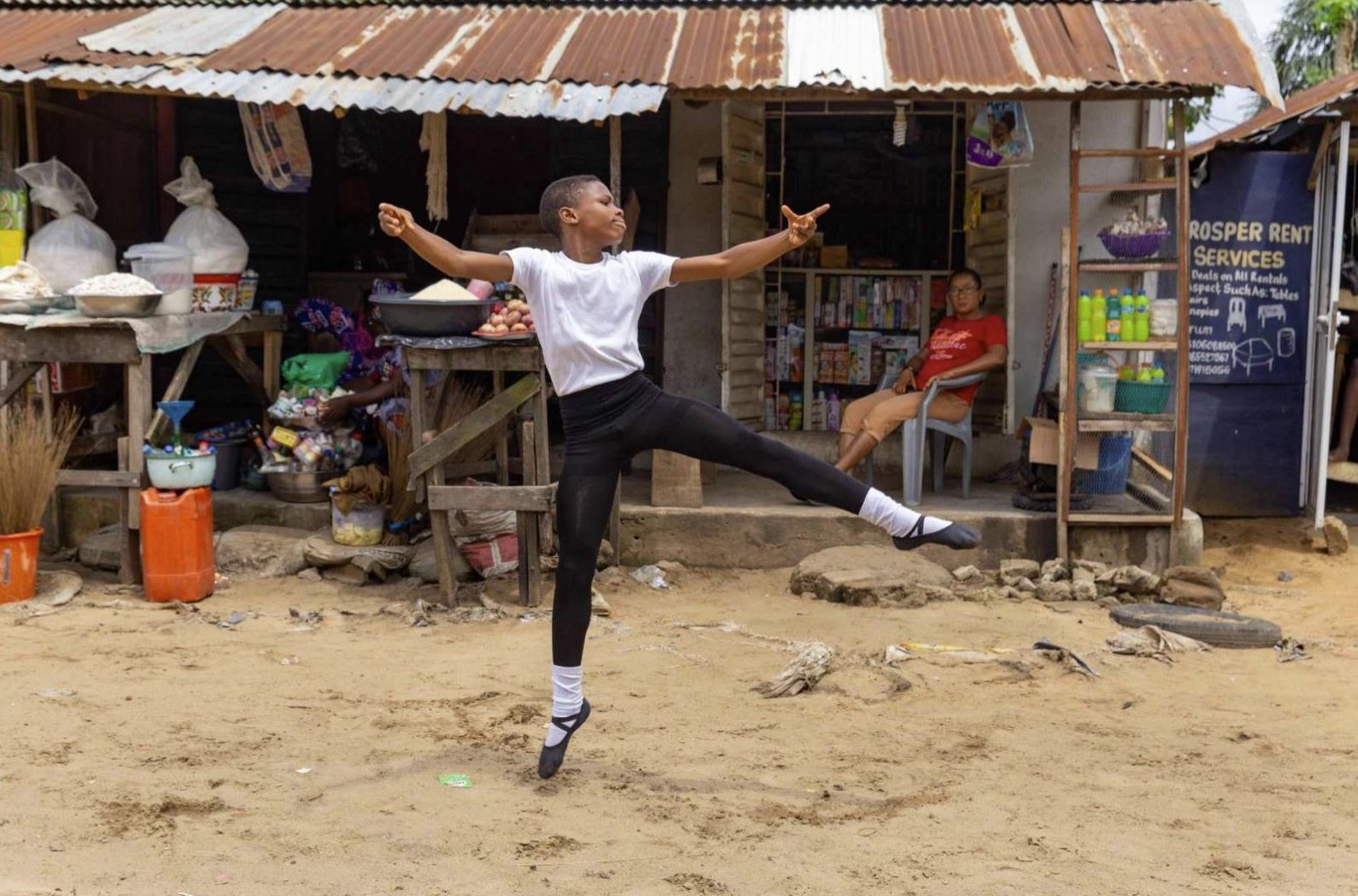 ¡Qué talento! Niño nigeriano gana beca de una escuela de ballet en Nueva York por un video viral