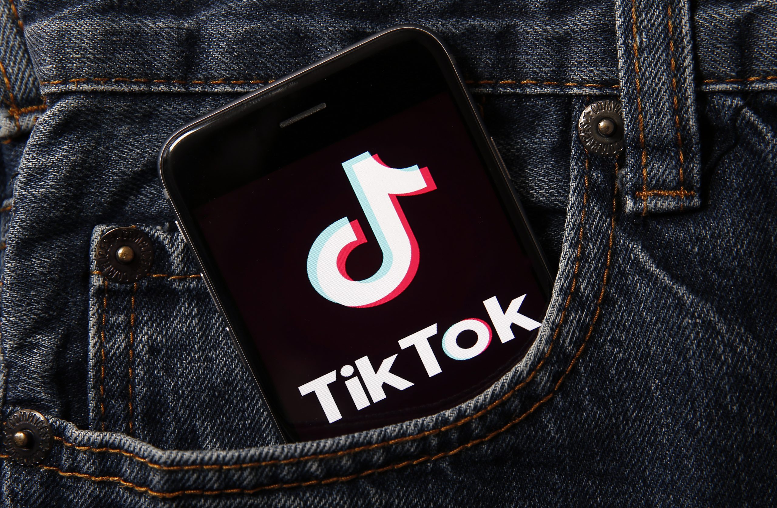 Se pospone prohibición de TikTok por posible acuerdo con Oracle y Walmart