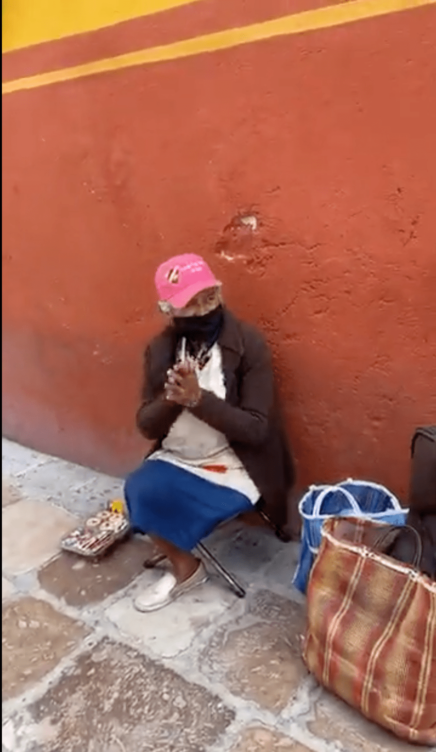 Otra vez: Flor Amargo toca en las calles de San Miguel de Allende y le tiran el evento