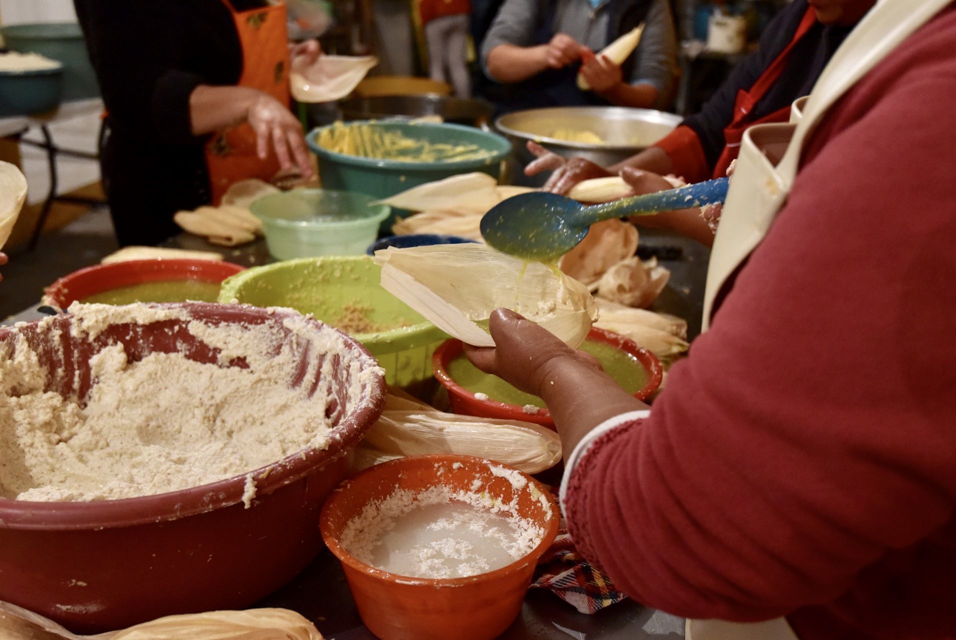 Abuelita agradeció con 800 tamales al personal médico que la salvó del coronavirus