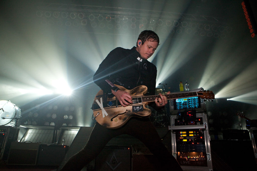 ¡Y vendrán a México! Tom DeLonge confirma nuevo álbum de Angels & Airwaves 