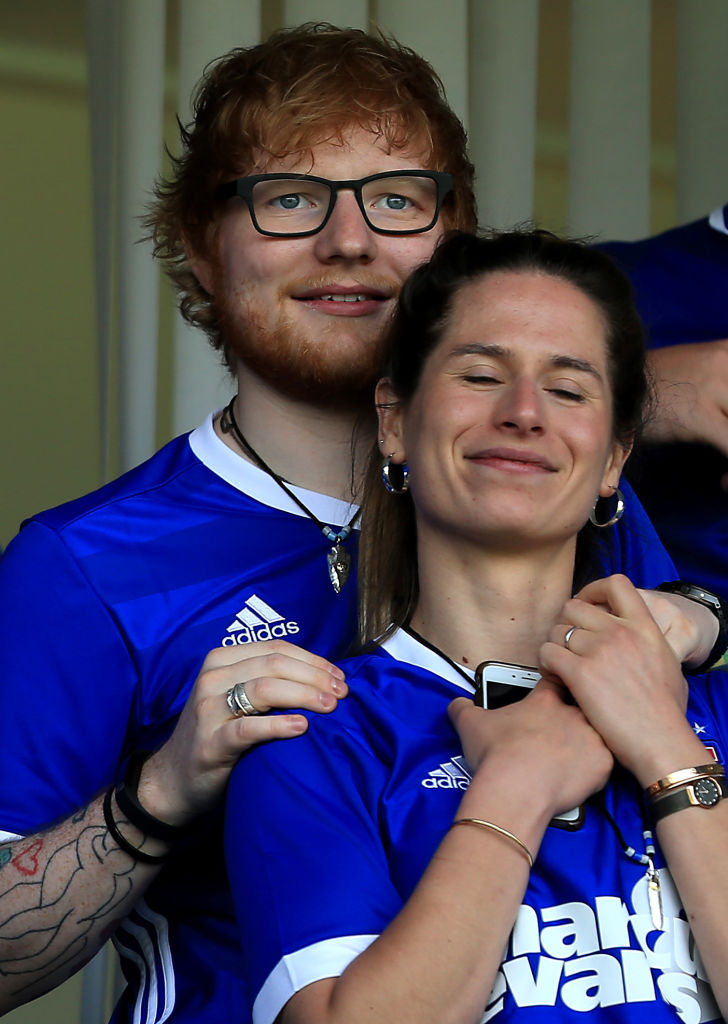 ¿Cómo se convirtió Ed Sheeran de aficionado a patrocinador del Ipswich Town?