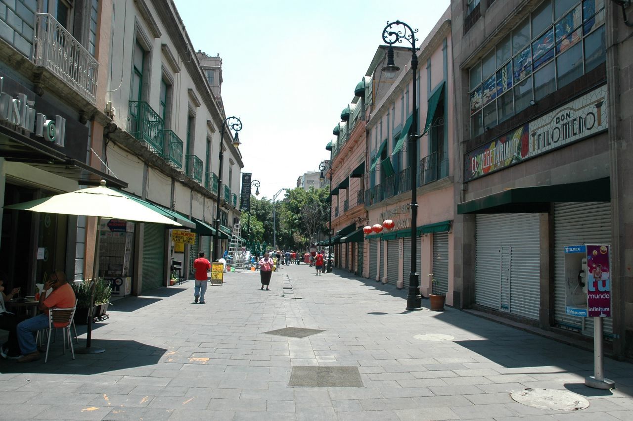 Mujer denuncia estafa que sufrió en una terraza del Centro Histórico de la CDMX