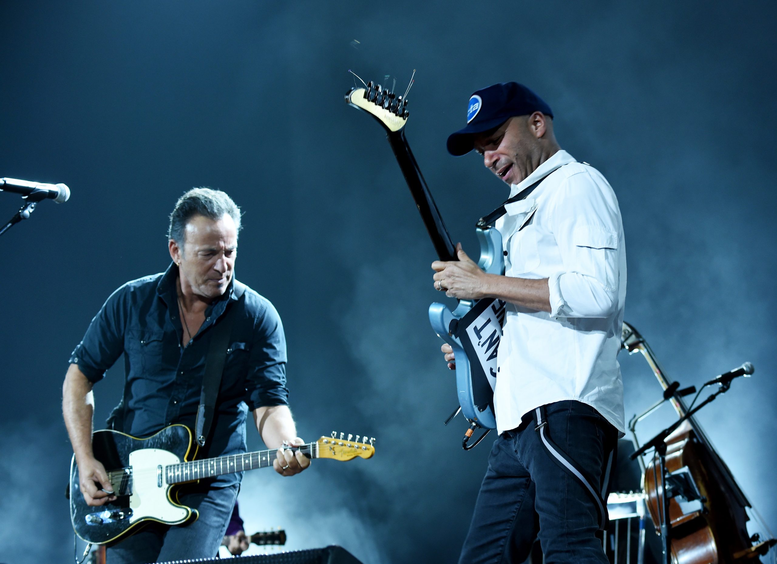 Checa a Tom Morello, Eddie Vedder y Bruce Springsteen covereando a AC/DC