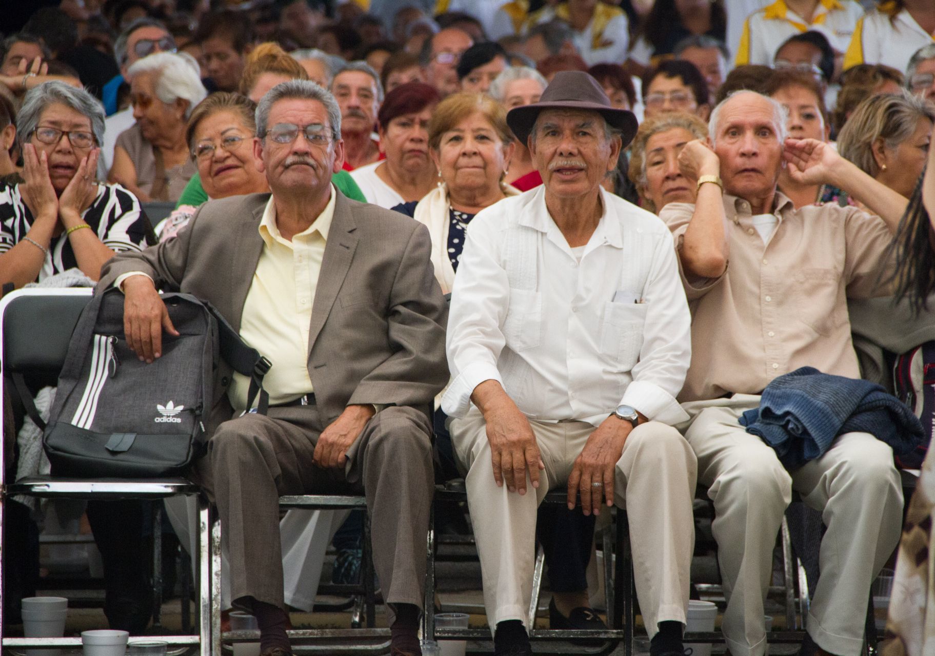 Con mucho amor: 10 canciones para dedicar a tus abuelitos y abuelitas en su día 