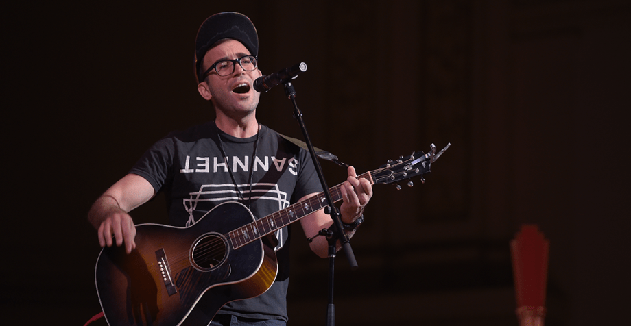 Sufjan Stevens lanzará cinco discos en honor a su padre las próximas semanas