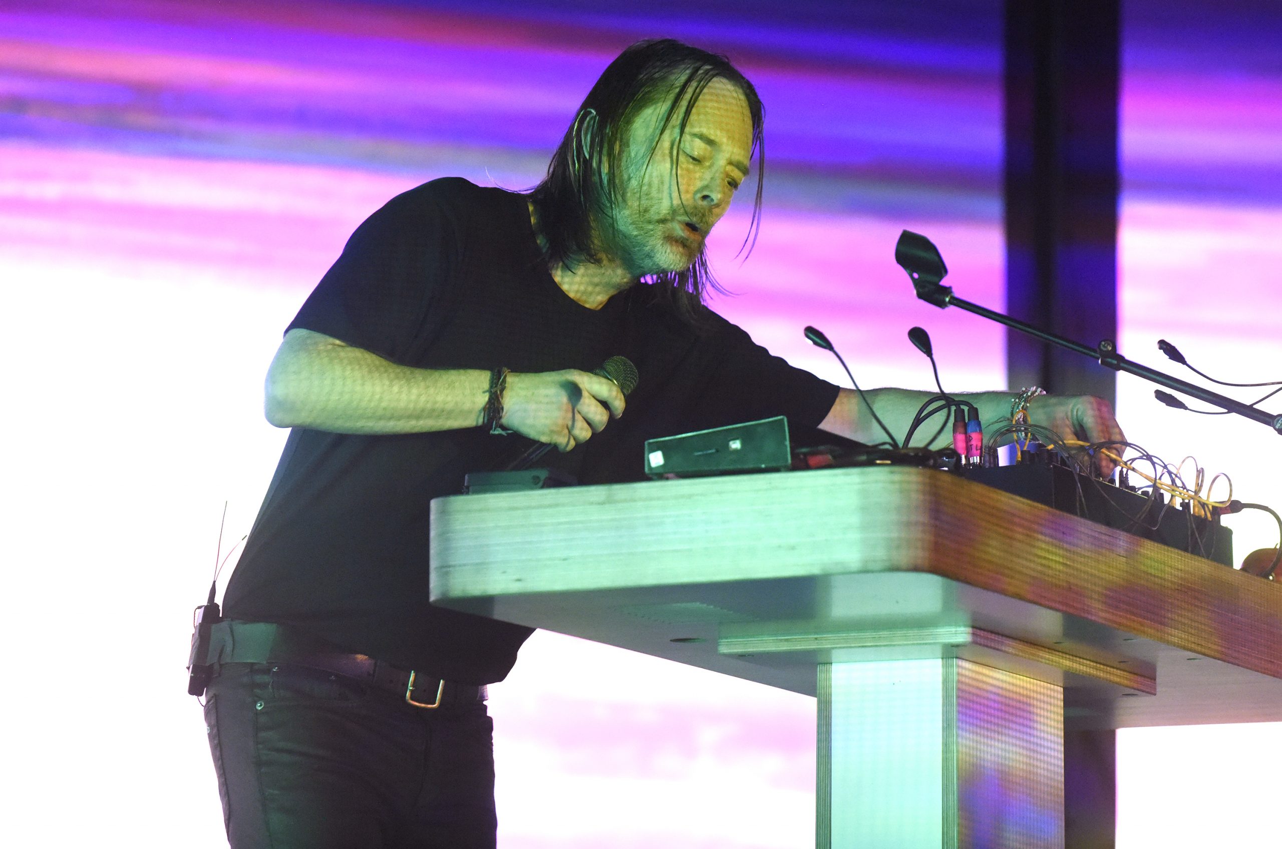 Thom Yorke rinde homenaje a MF DOOM con el remix de "Gazzillion Ear"