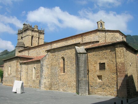 Iglesia De San Martin De Salas