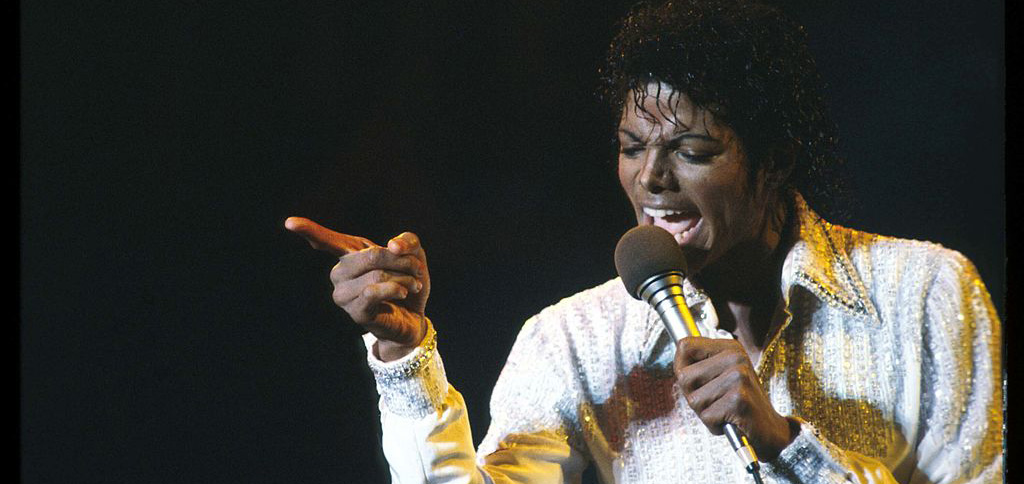 Ah, caray: Mujer asegura estar casada con el fantasma de Michael Jackson