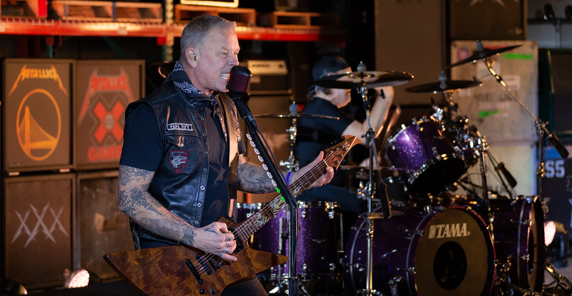 Checa a Metallica tocando "Enter Sandman" en el show de Stephen Colbert