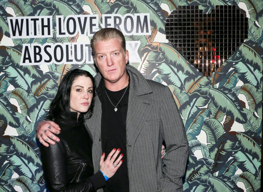 Josh Homme es acusado de abuso físico por sus hijos; piden orden de restricción