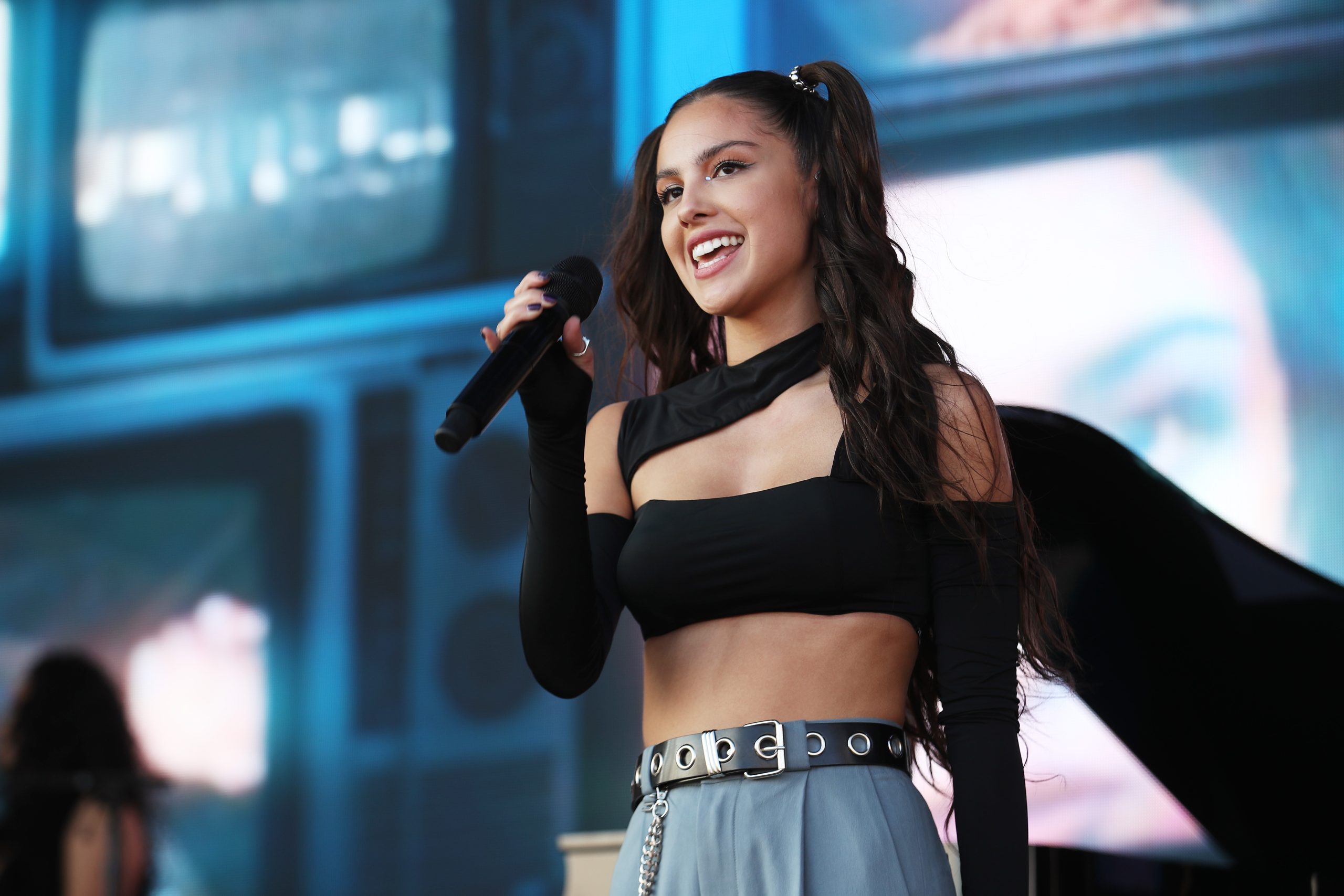 Dos jóvenes se agarraron a trancazos en pleno concierto de Olivia Rodrigo