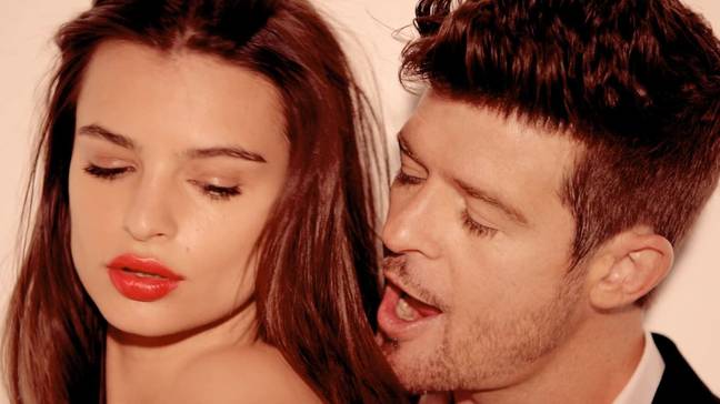 Emily Ratajkowski señala a Robin Thicke de acosarla sexual durante la grabación de "Blurred Lines"