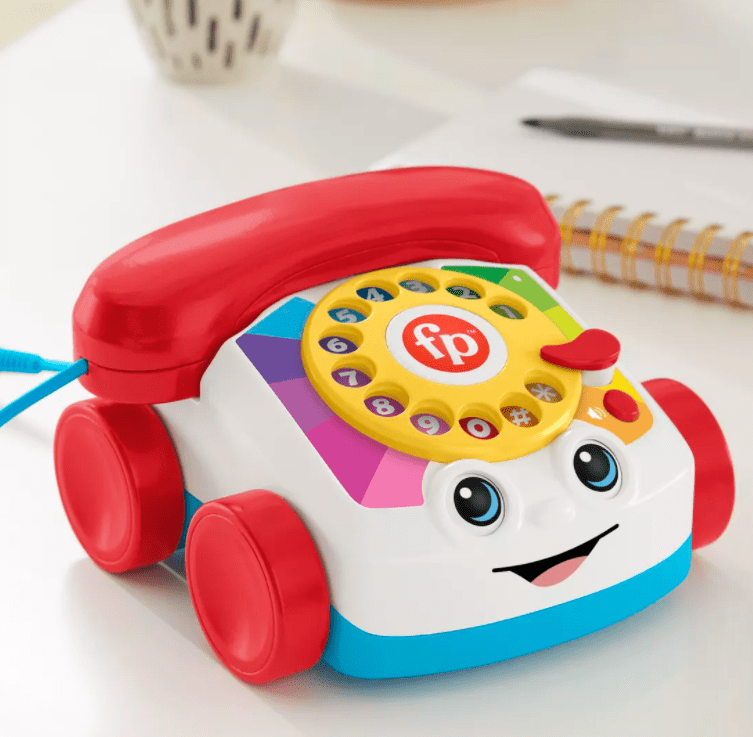 ¡Fisher-Price lanza una versión de su teléfono de juguete que puede hacer llamada reales!