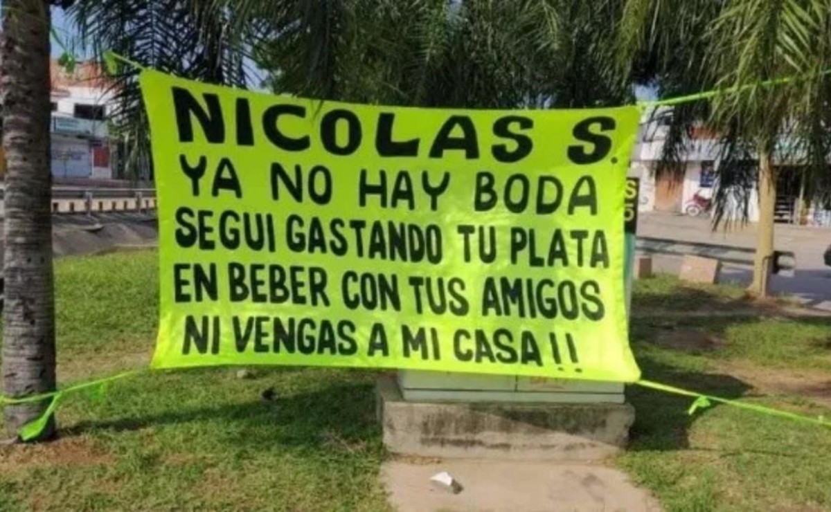 Joven se entera que se cancela su boda por un cartel que colgó su novia