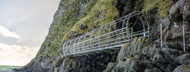 El sendero de los Gobbins, un paseo espectacular sobre la costa irlandesa