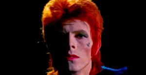 Checa el tráiler oficial de 'Moonage Daydream', el documental de David Bowie