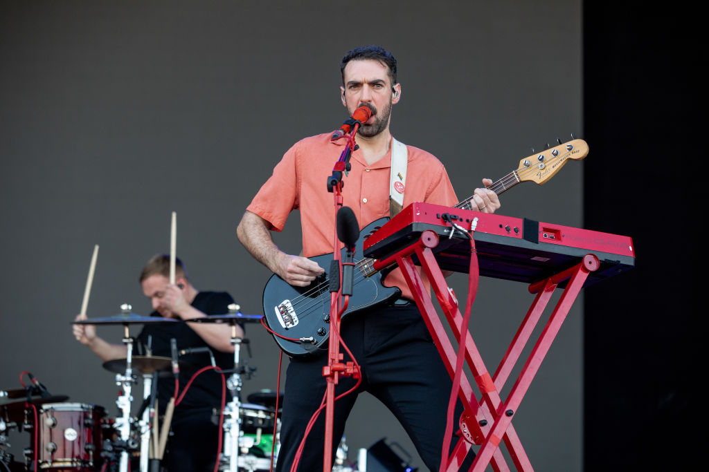 Kevin Baird de Two Door Cinema Club cancela fechas con la banda por una 'enfermedad incurable' 