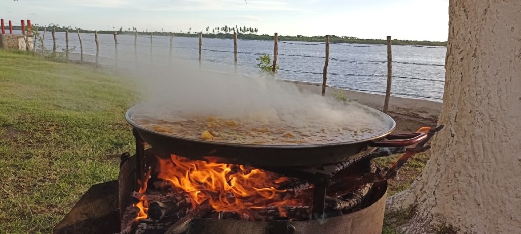 ¡Rifadotes! Mexicanos hacen "la mejor paella del mundo" y ganan concurso en España