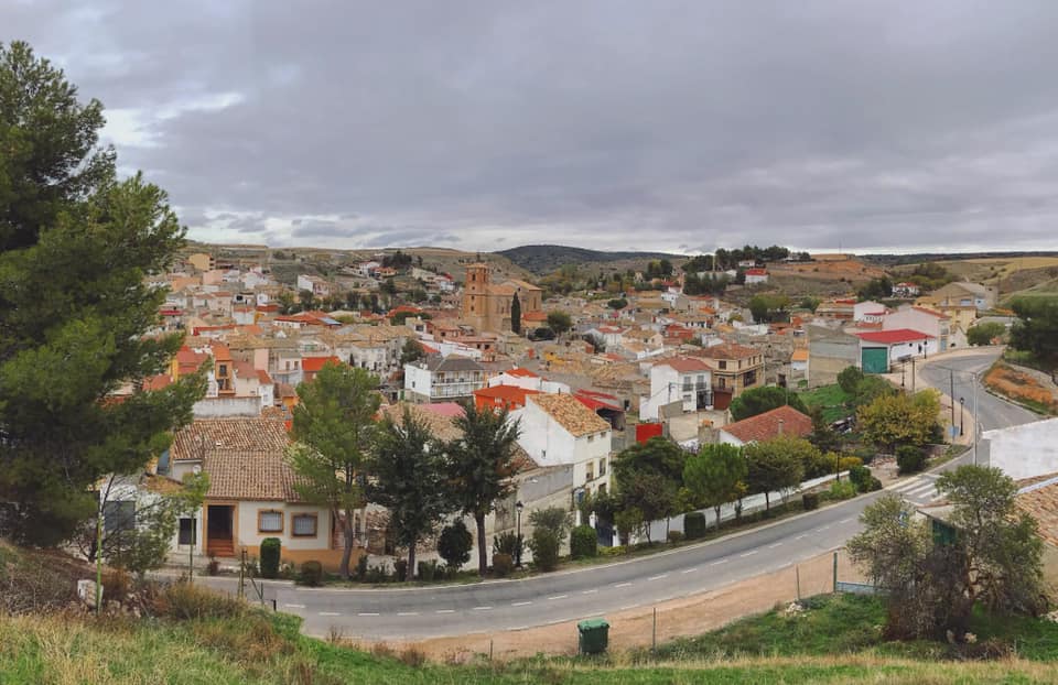 Illana, el pueblo español que tiene casi tantas piscinas como habitantes