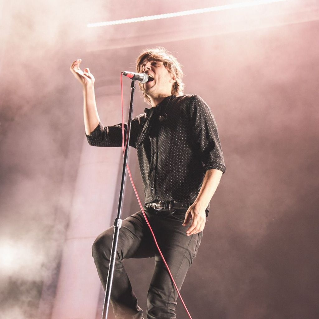 Phoenix nos llenó de felicidad y buena vibra con su concierto en el Pepsi Center WTC