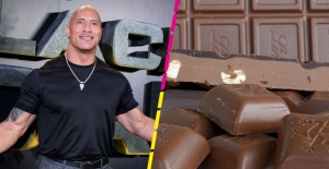 Dwayne Johnson regresó a un tienda donde robaba dulces en su juventud y así pagó su deuda