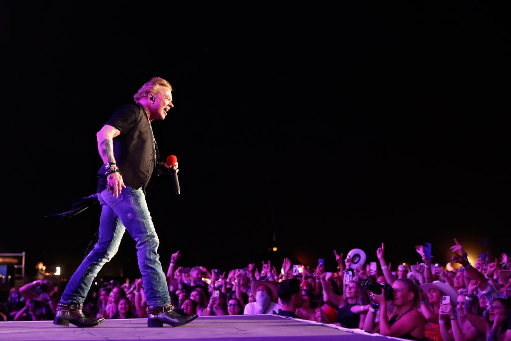 ¿Qué opinan? Axl Rose se pronuncia sobre el uso de drones en conciertos 