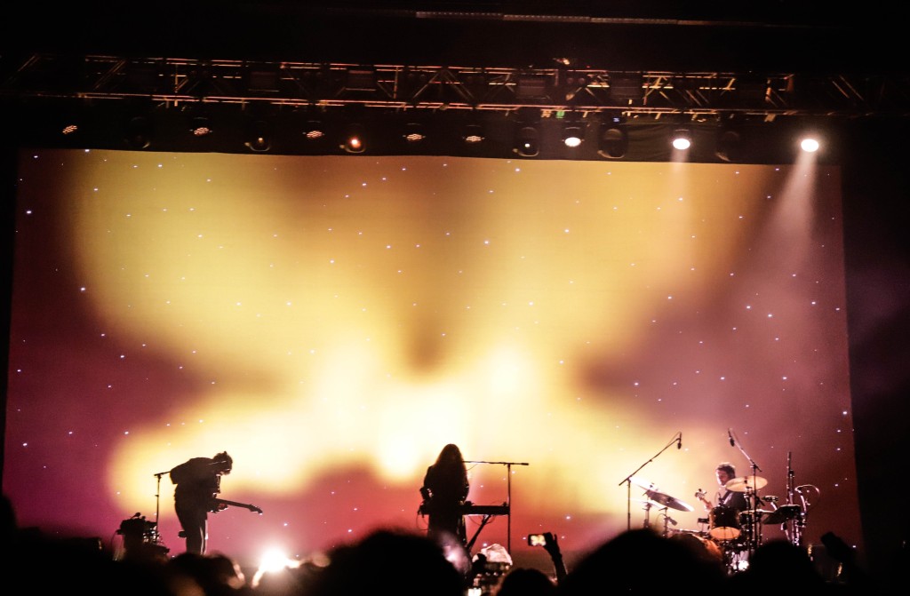 Beach House nos llevó fuera del planeta con sorpresas para fans en su regreso a la CDMX