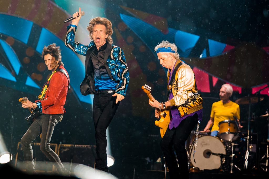 ¡The Rolling Stones estrenan un tema inédito llamado "Criss Cross"!