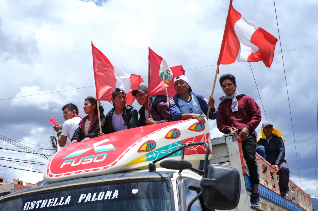 peru-protestas-embajada-mexico