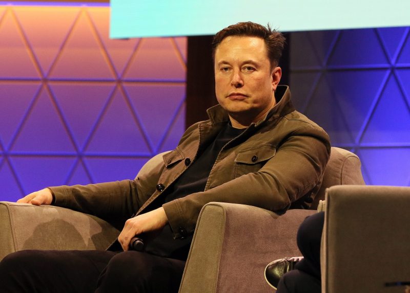 Musk presume de popularidad e implora que anunciantes vuelvan a Twitter. Foto de EFE