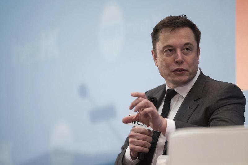 Defensa de Musk argumenta que no hubo mala intención en su tuit sobre Tesla - elon-musk-tesla-1024x683