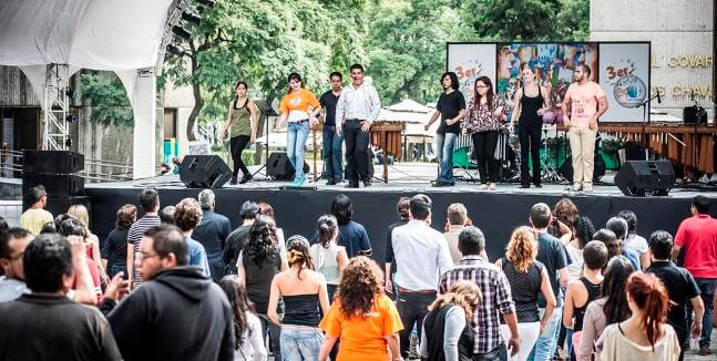 todos-a-bailar-clase-masiva-de-salsa-gratis-en-la-unam