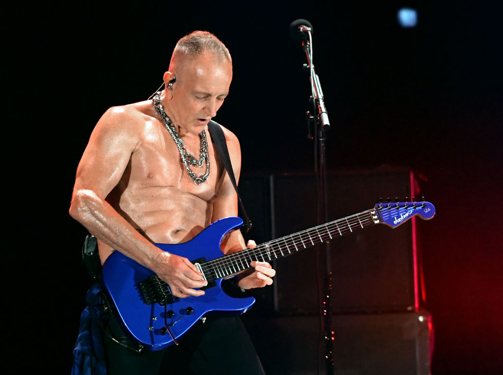 Phil Collen nos cuenta todo sobre los shows de Def Leppard y Mötley Crüe en México