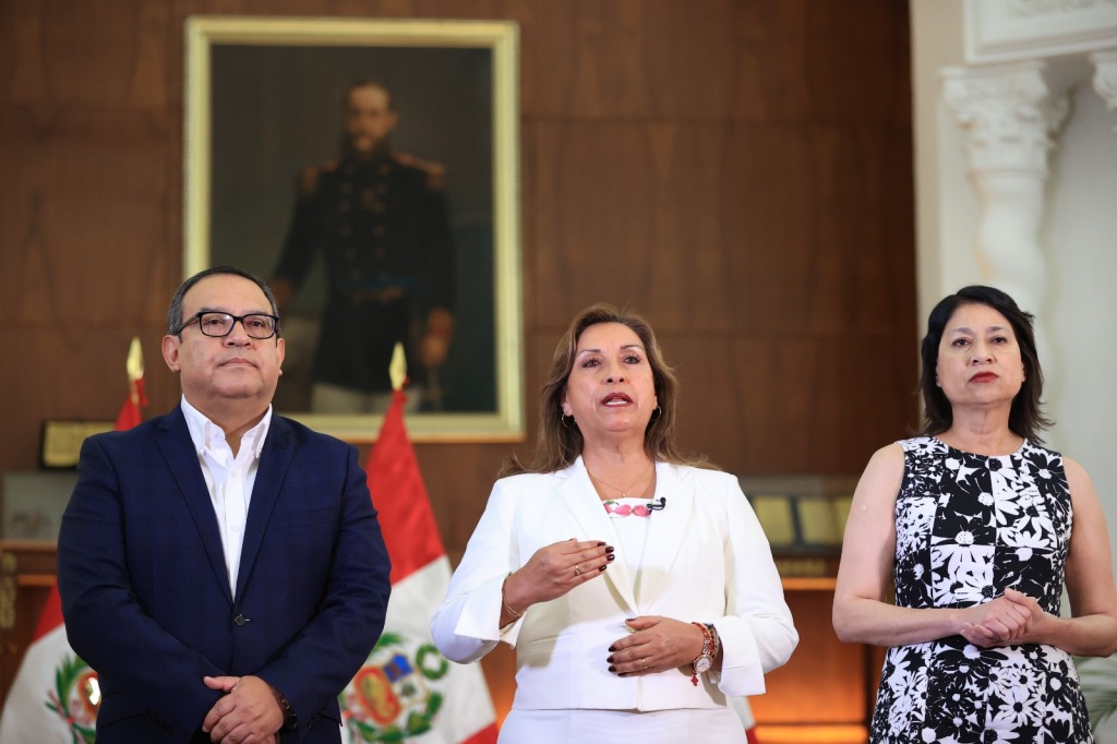 Dina Boluarte retira al embajador de Perú en México "por culpa de AMLO" y la 4T ya respondió