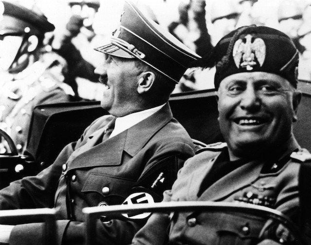 Benito Mussolini y Adolf Hitler