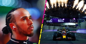 Lewis Hamilton tira la toalla ante el RB19 de Red Bull