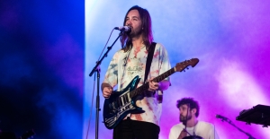 Tame Impala muestra su amor por el rock progresivo con su nueva rola "Wings of Time"