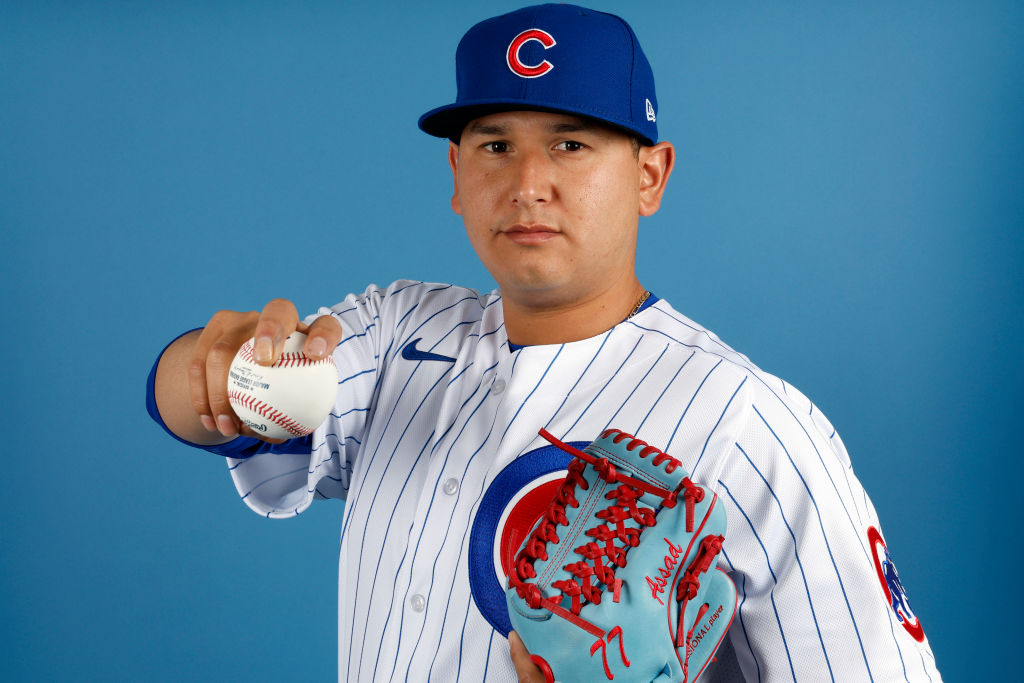 Javier Assad, pitcher de los Cubs en MLB