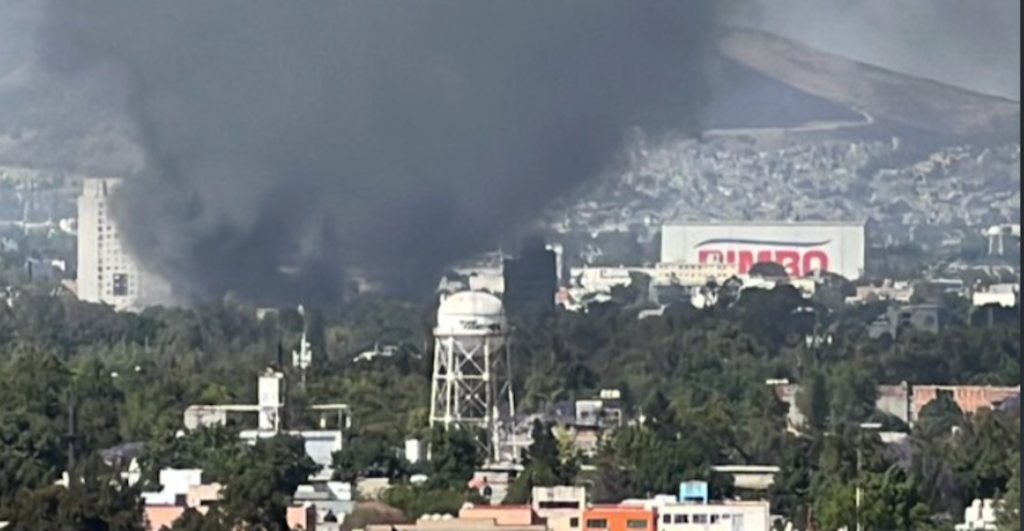 incendio-en-azcapotzalco-fabrica-galletas-llantera-humo-cdmx-1